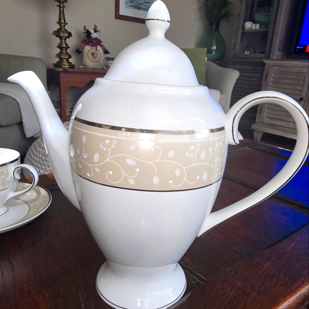 Princess House Sweet Elegance Coffee Pot